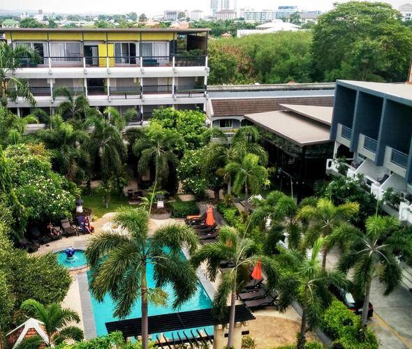 Lantana Pattaya Hotel & Resort
