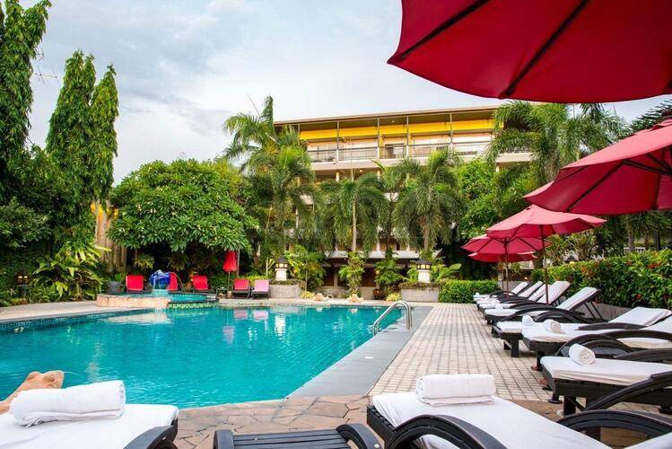 Lantana Pattaya Hotel & Resort