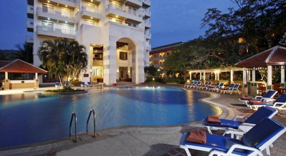 Waterfront Suites Phuket By Centara