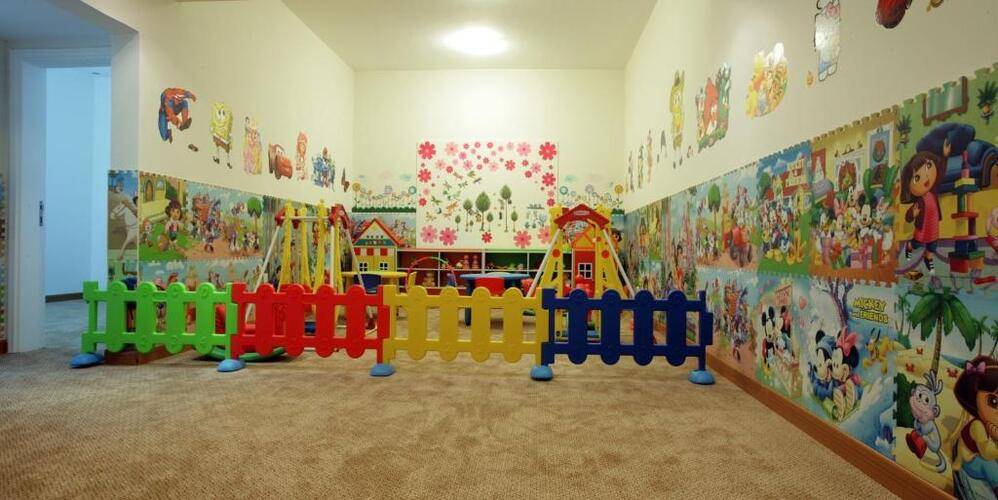 Ramada Hotel & Suites Ajman