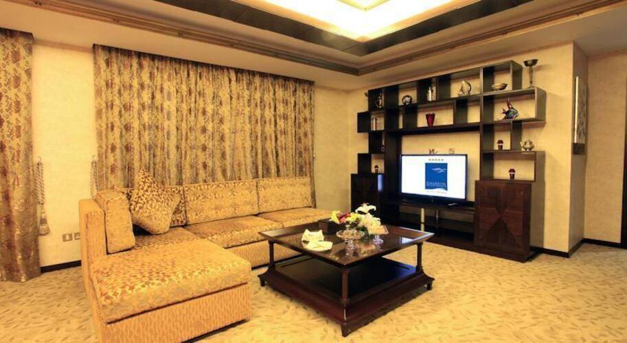 Samaya Hotel