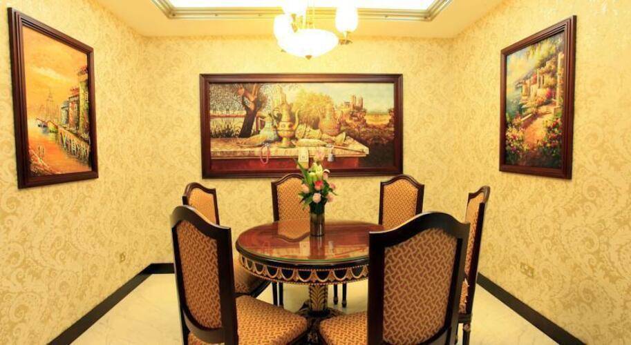 Samaya Hotel