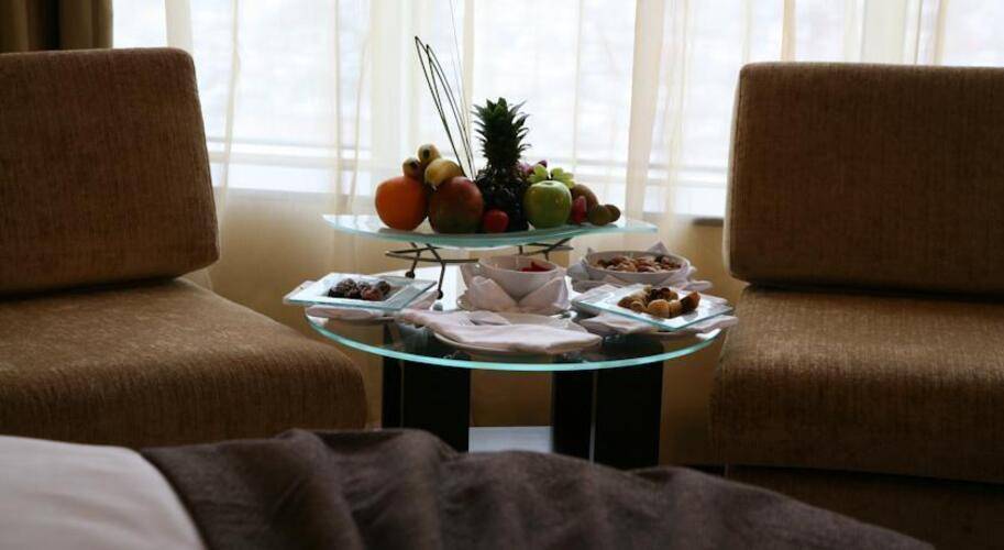 Samaya Hotel