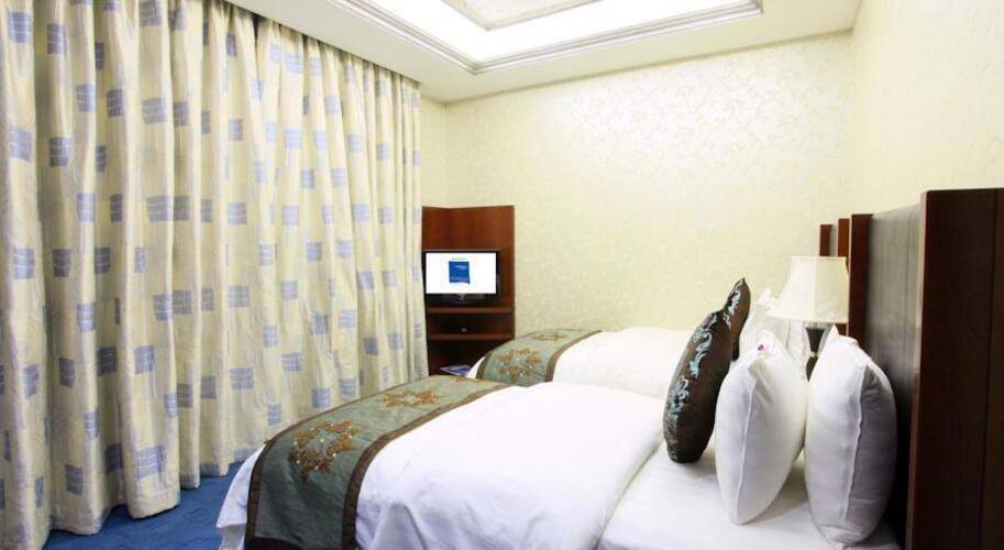 Samaya Hotel