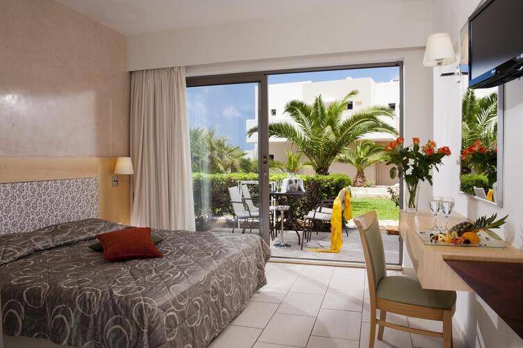Grand Hotel Holiday Resort