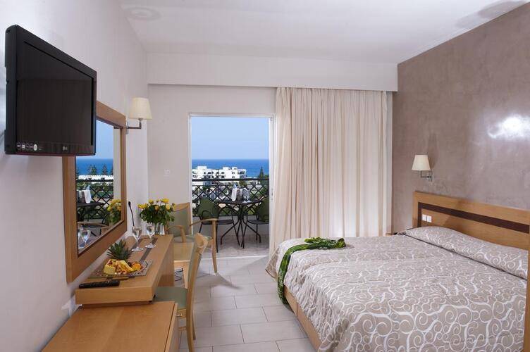 Grand Hotel Holiday Resort