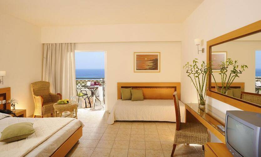 Grand Hotel Holiday Resort