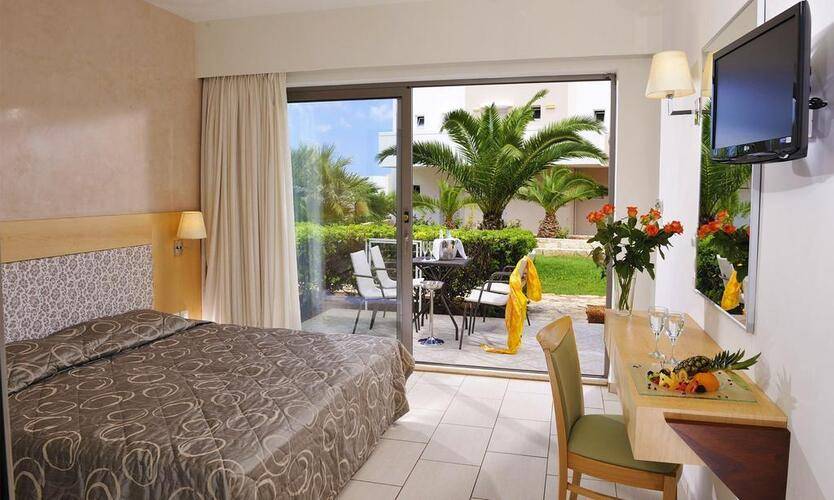 Grand Hotel Holiday Resort