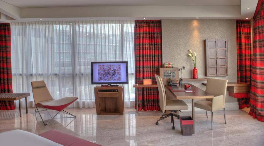 Jumeirah Creekside Hotel