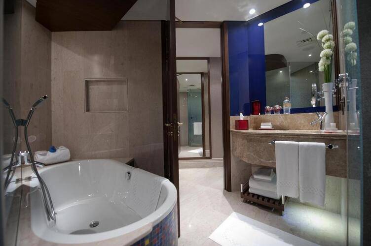 Jumeirah Creekside Hotel
