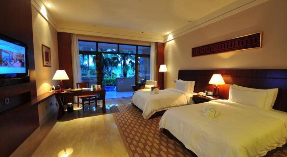 Grand Metro Park Resort