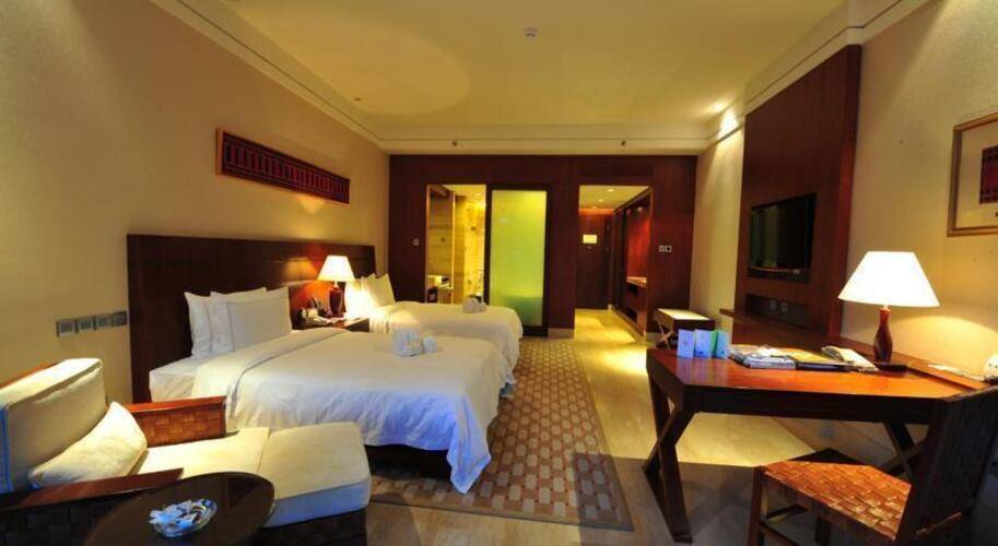 Grand Metro Park Resort