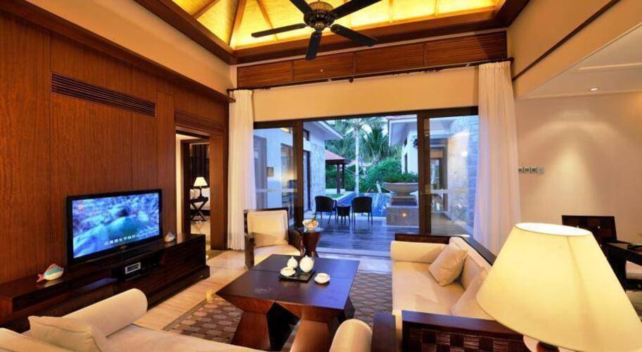 Grand Metro Park Resort
