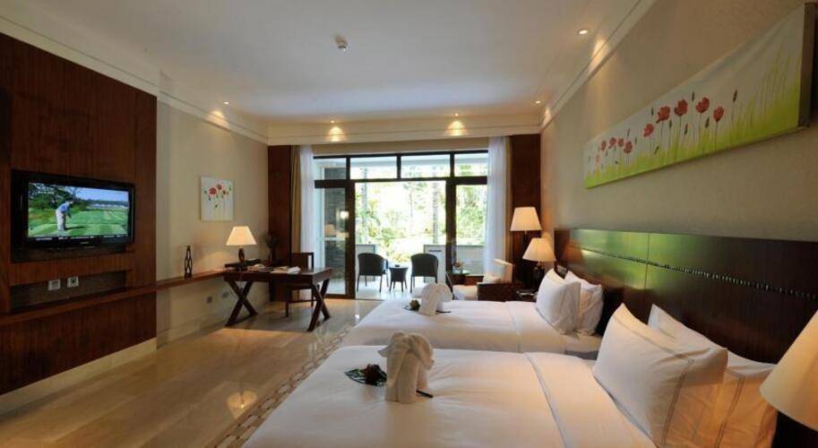 Grand Metro Park Resort