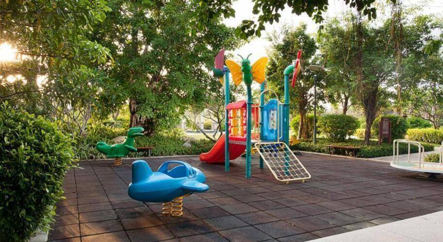 Grand Metro Park Resort