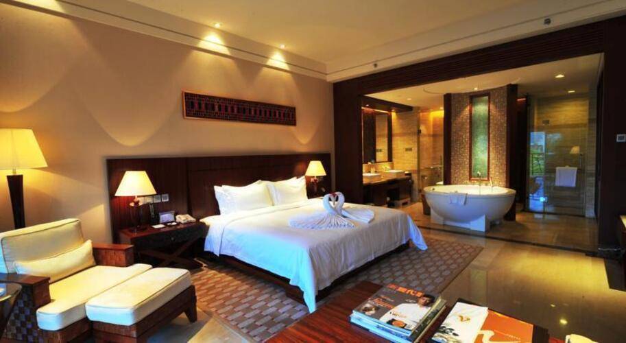 Grand Metro Park Resort
