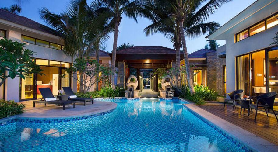 Grand Metro Park Resort