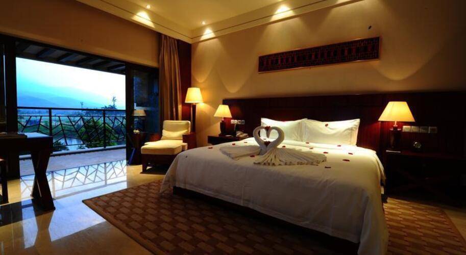 Grand Metro Park Resort