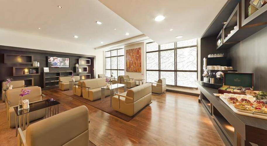 Park Regis Kris Kin Hotel