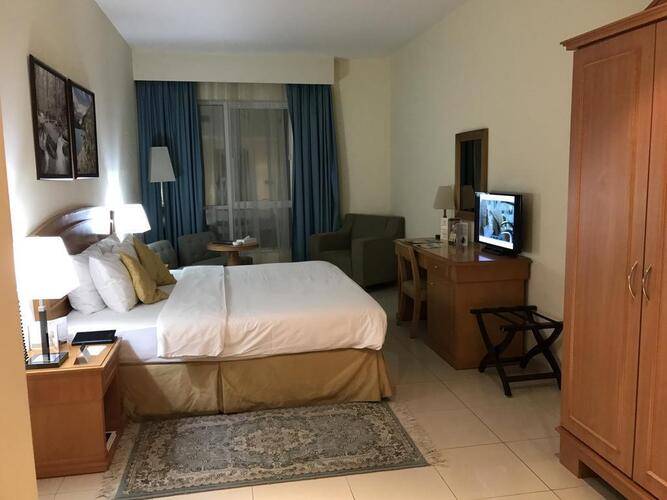 Golden Tulip Sharjah