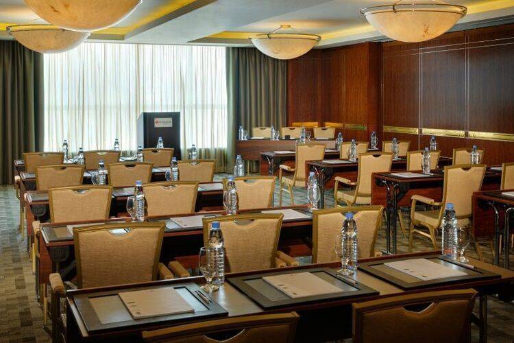 Crowne Plaza Jumeirah Dubai (Ex. Ramada By Wyndham Jumeirah Hotel)