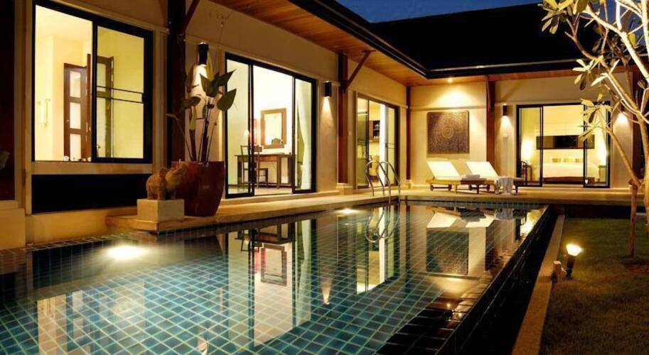 Two Villas Holiday Oriental Style Layan Beach