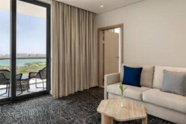 Yas Plaza Bay By Ihg (Ex. Park Inn By Radisson Abu Dhabi Yas Island)