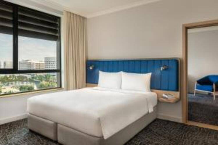 Yas Plaza Bay By Ihg (Ex. Park Inn By Radisson Abu Dhabi Yas Island)