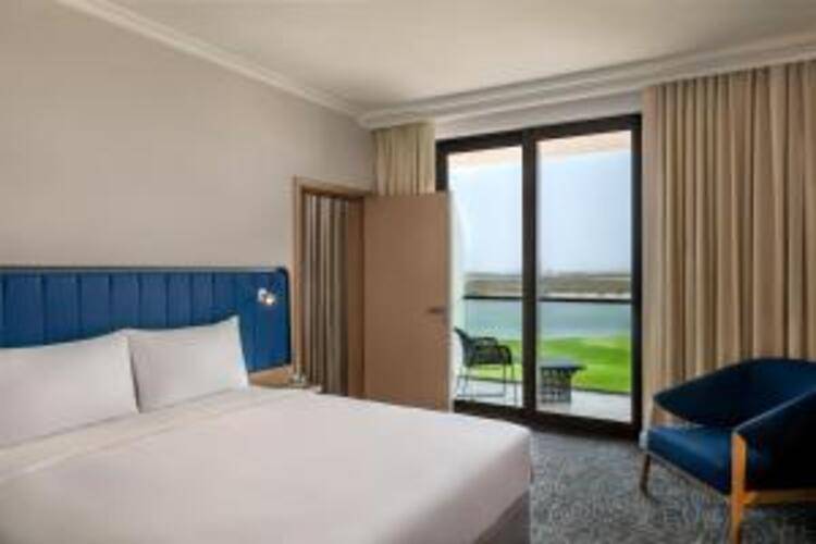 Yas Plaza Bay By Ihg (Ex. Park Inn By Radisson Abu Dhabi Yas Island)