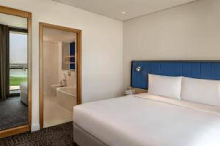 Yas Plaza Bay By Ihg (Ex. Park Inn By Radisson Abu Dhabi Yas Island)