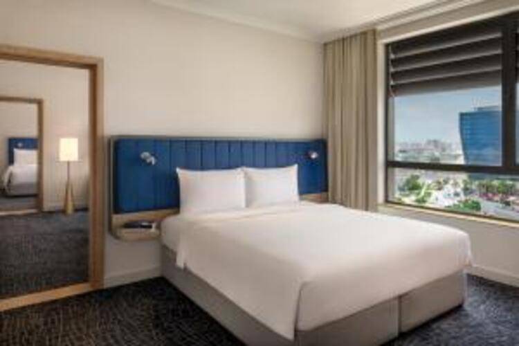 Yas Plaza Bay By Ihg (Ex. Park Inn By Radisson Abu Dhabi Yas Island)