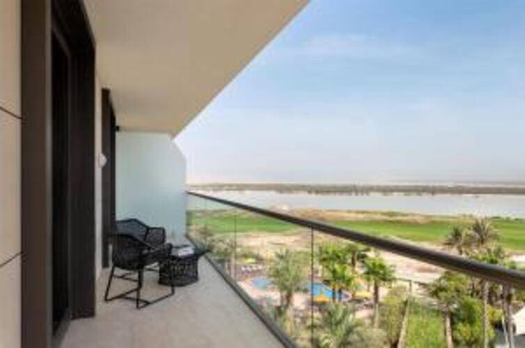 Yas Plaza Bay By Ihg (Ex. Park Inn By Radisson Abu Dhabi Yas Island)