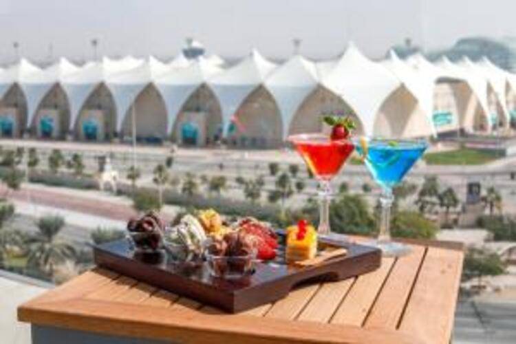 Yas Plaza Bay By Ihg (Ex. Park Inn By Radisson Abu Dhabi Yas Island)