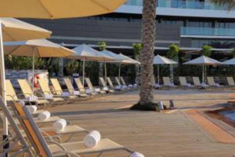 Yas Plaza Bay By Ihg (Ex. Park Inn By Radisson Abu Dhabi Yas Island)