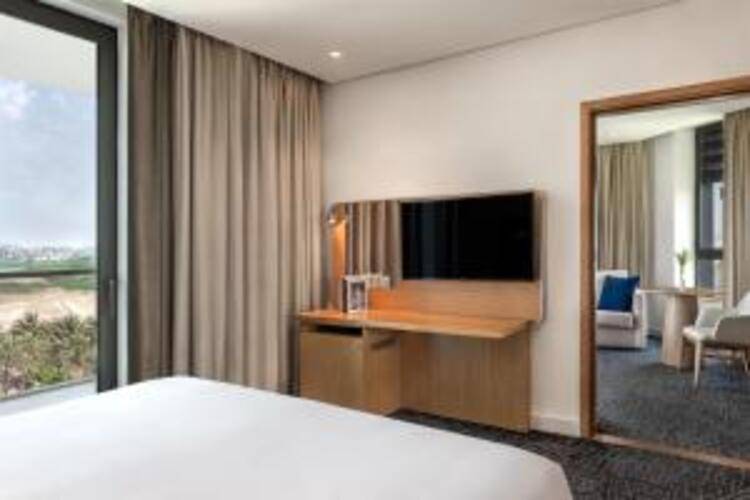 Yas Plaza Bay By Ihg (Ex. Park Inn By Radisson Abu Dhabi Yas Island)
