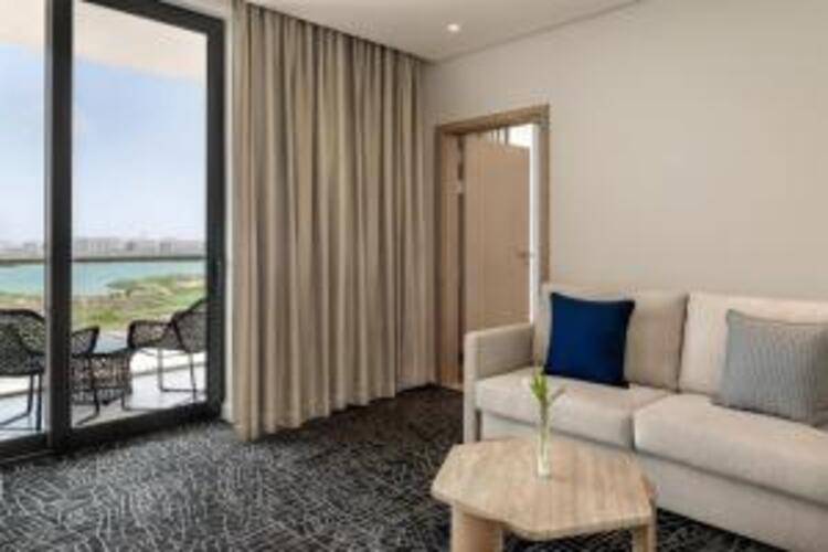 Yas Plaza Bay By Ihg (Ex. Park Inn By Radisson Abu Dhabi Yas Island)