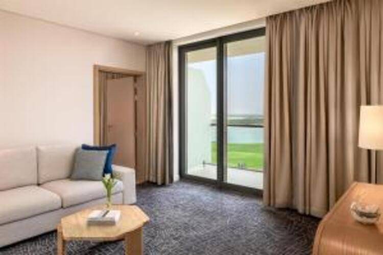 Yas Plaza Bay By Ihg (Ex. Park Inn By Radisson Abu Dhabi Yas Island)