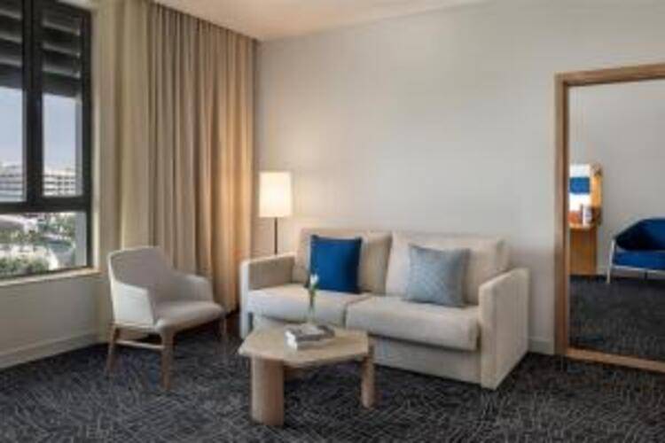 Yas Plaza Bay By Ihg (Ex. Park Inn By Radisson Abu Dhabi Yas Island)