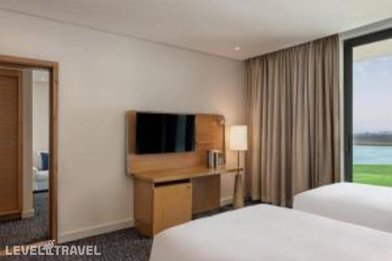 фотографии отеля Yas Plaza Bay By Ihg (Ex. Park Inn By Radisson Abu Dhabi Yas Island) в ОАЭ(остров Яс) - фото №2