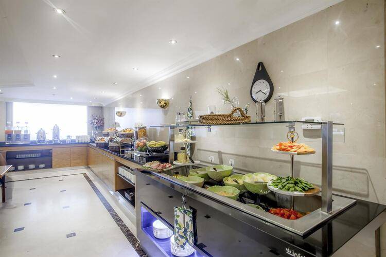Golden Sands 10 Hotel Apartments