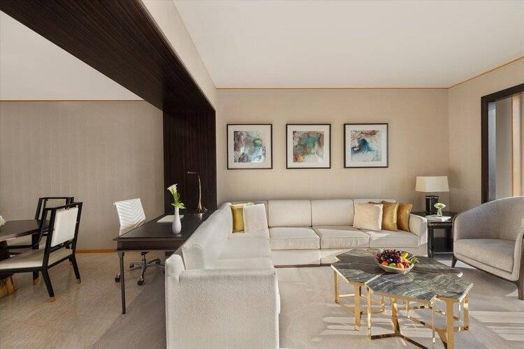 Shangri-La Hotel Dubai Sheikh Zayed Road