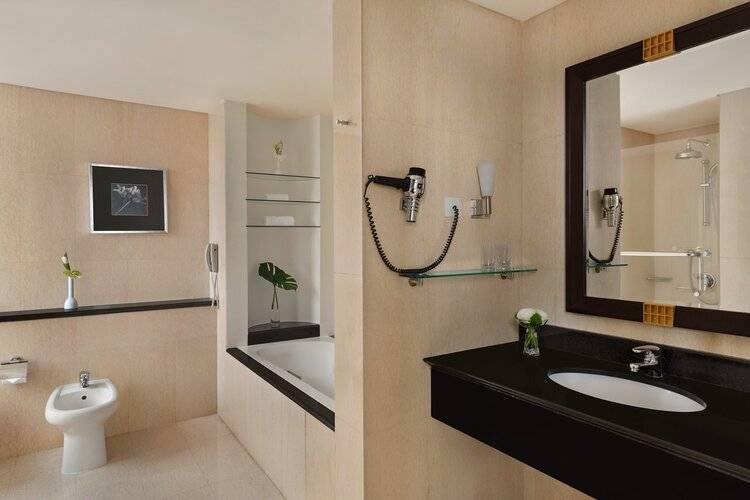Shangri-La Hotel Dubai Sheikh Zayed Road