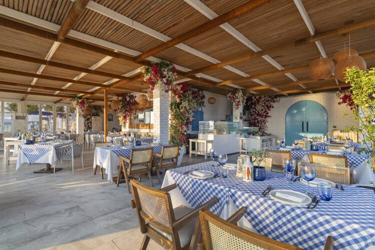 Rixos The Palm Dubai Hotel & Suites