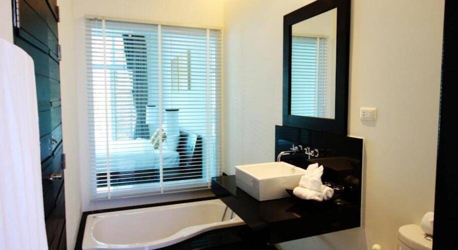 Two Villas Holiday Oxygen Style Bangtao Beach