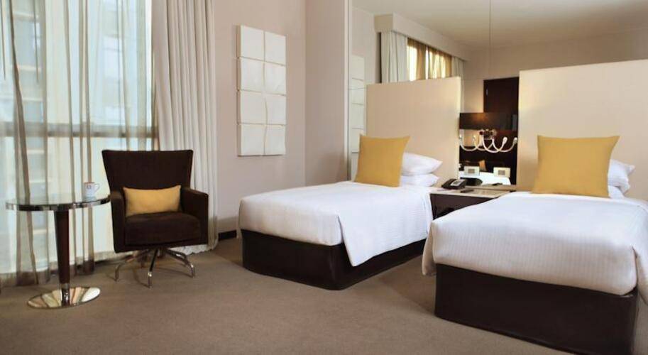 Centro Al Manhal by Rotana
