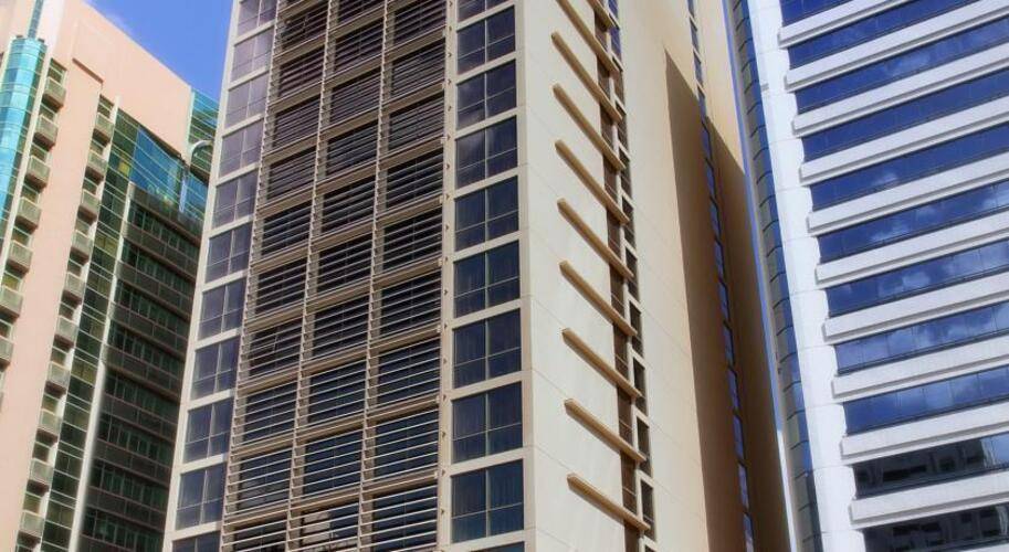 Centro Al Manhal by Rotana