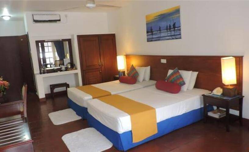 Catamaran Beach Hotel