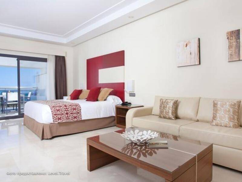 Фотография Fuerte Estepona Suites Spa