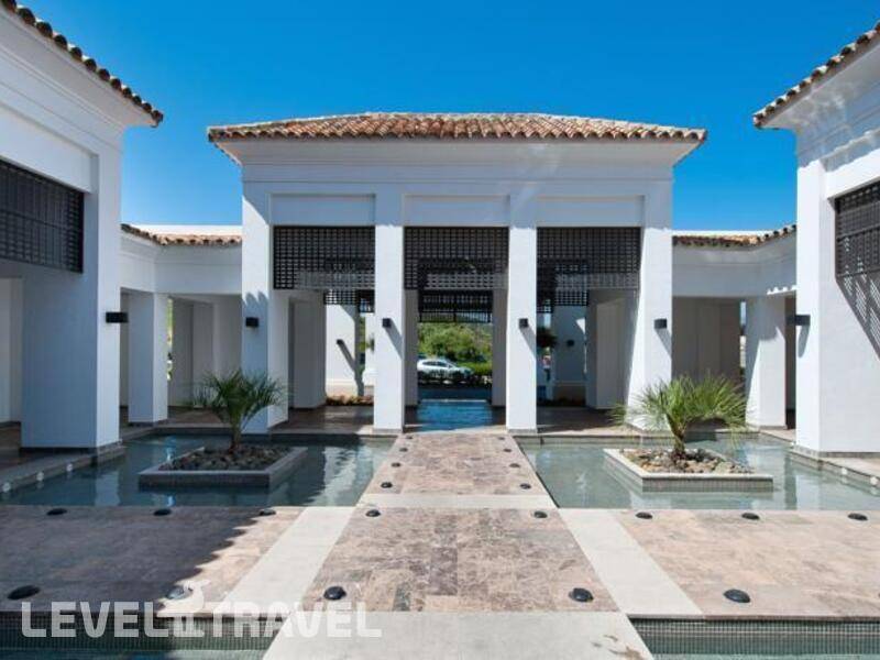 Фотография Fuerte Estepona Suites Spa
