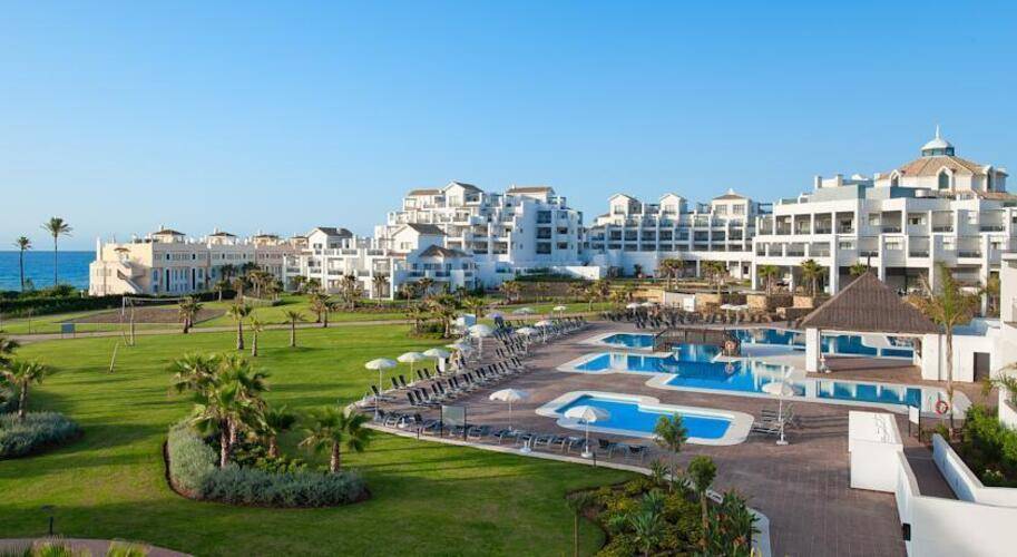 Fuerte Estepona Suites Spa